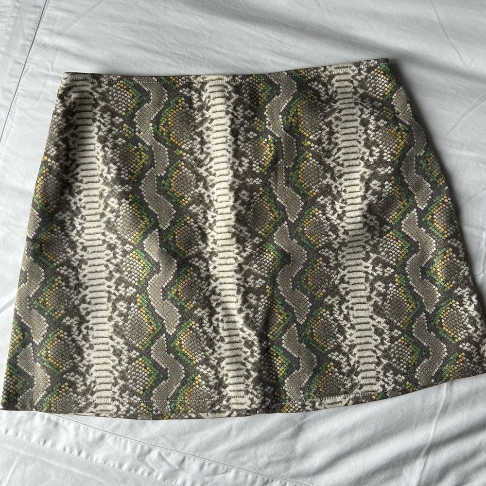 Stylish Snake Print Skirt